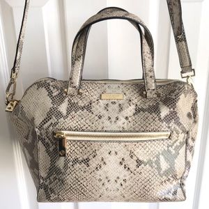 kate spade ♠️ Savannah Parliament Square Bag